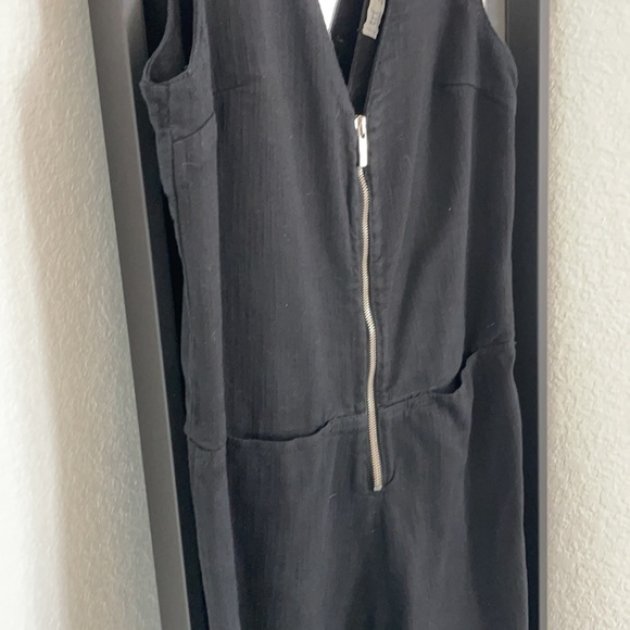 Zara zip up jumpsuit - Picture 2 of 3